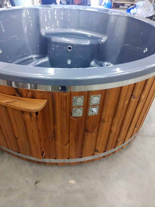 Balia Ogrodowa z Wkładem Akrylowym Gorąca Beczka Kąpielowa Akryl Wanna