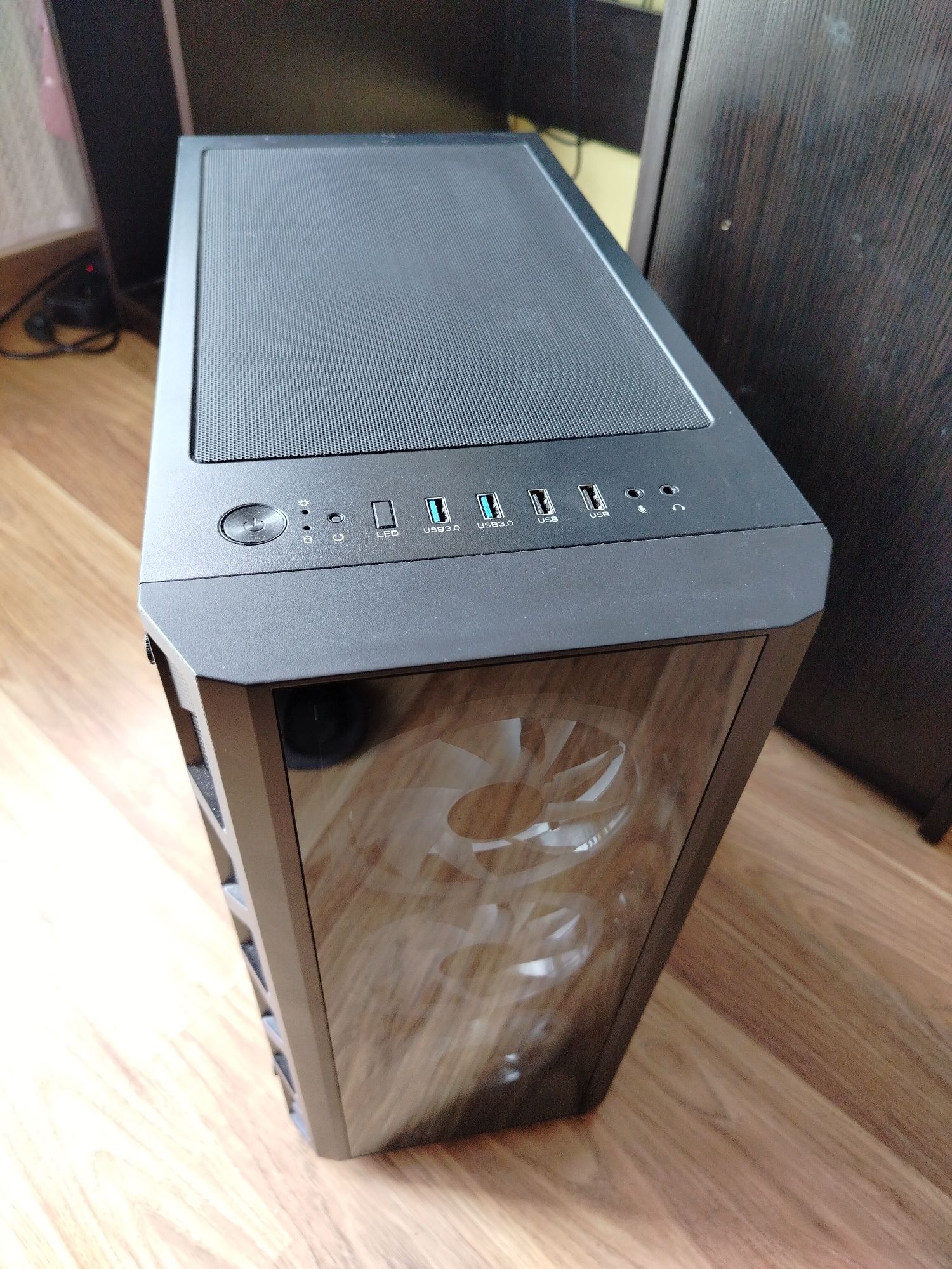 Komputer do gier RTX 3060 Intel SSD ARGB