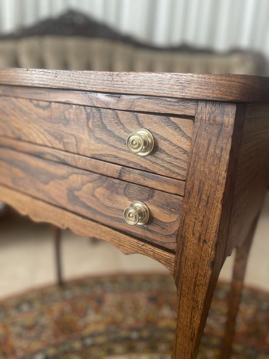 Mesa de apoio em madeira maciça de castanho estilo Luis xv/Revivalista