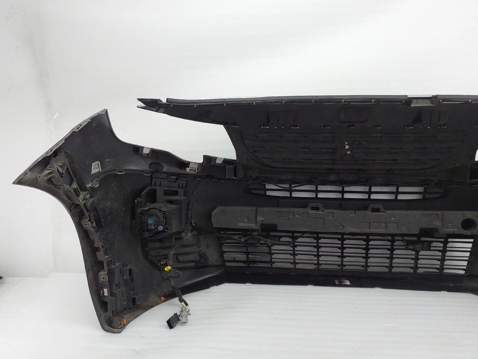 Pára-choques frente PEUGEOT Partner (K9)