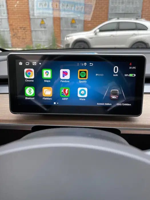 Продам дополнительный дисплей Tesla 3/Y