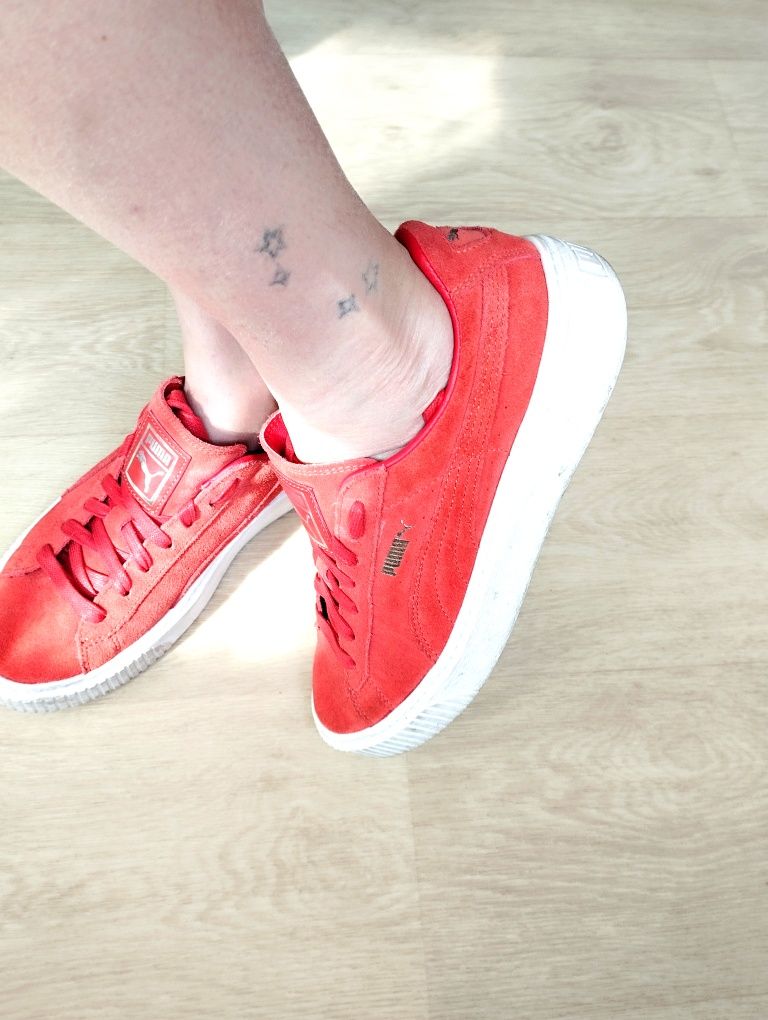 Кросiвки Puma Suede Platform Core Red