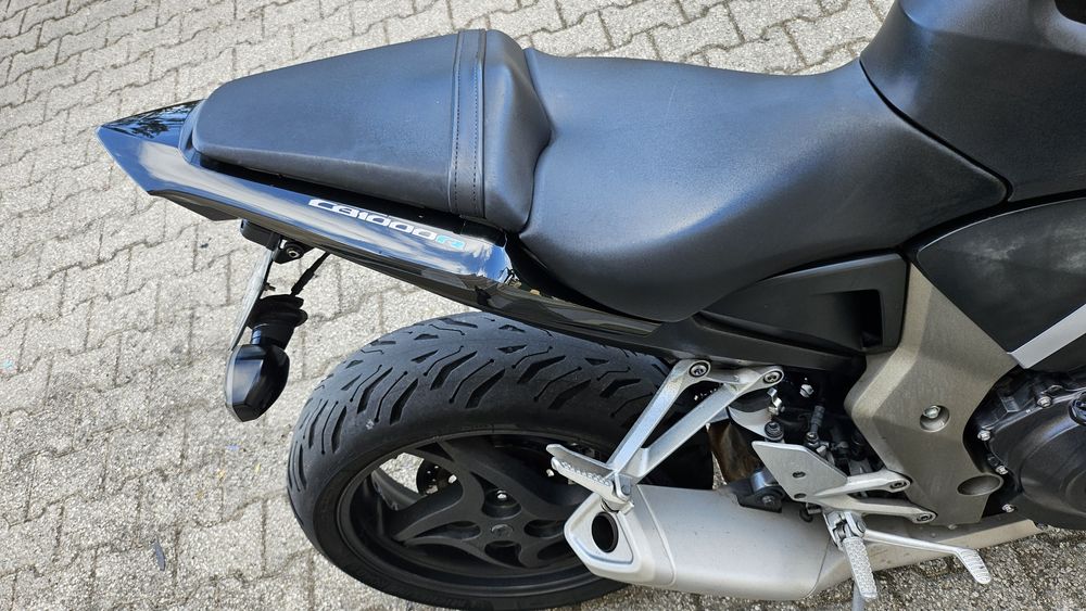Honda cb 1000R impecável