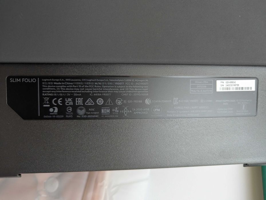 нова США logitech Slim Folio чохол - клавіатура для iPad 7 8 9 th gen
