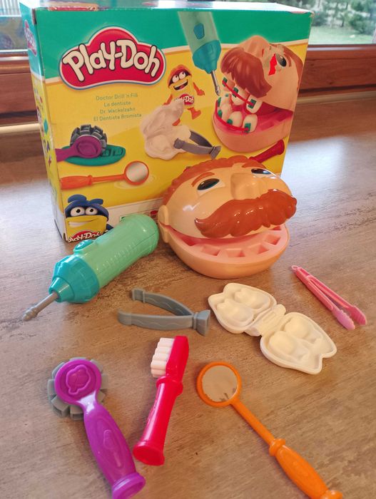Ciastolina Play-Doh dentysta