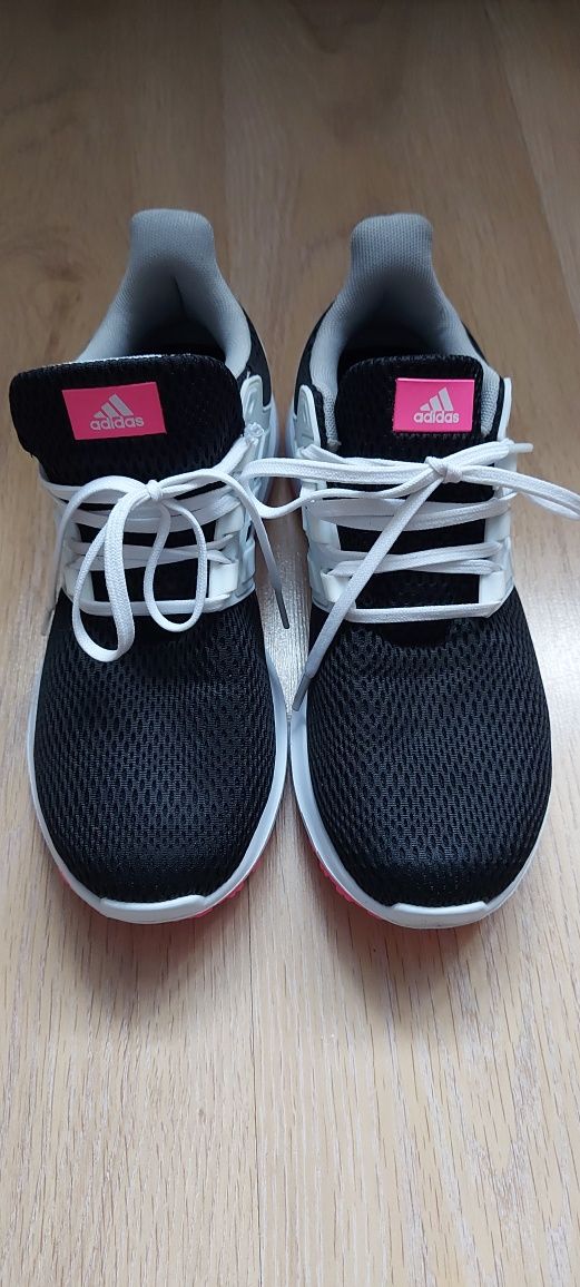 Buty ADIDAS FUNFALCON  r. 41 1/3