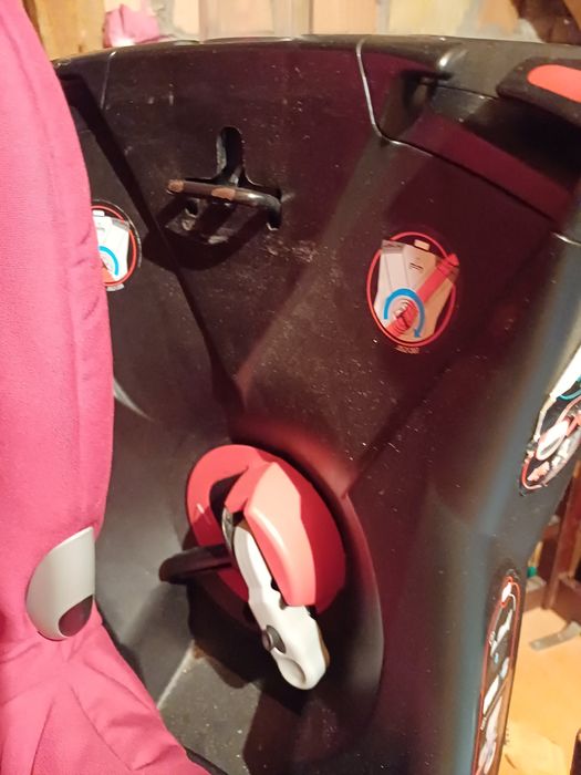 Fotelik MaxiCosi Axiss 9-18kg obrotowy na pasy