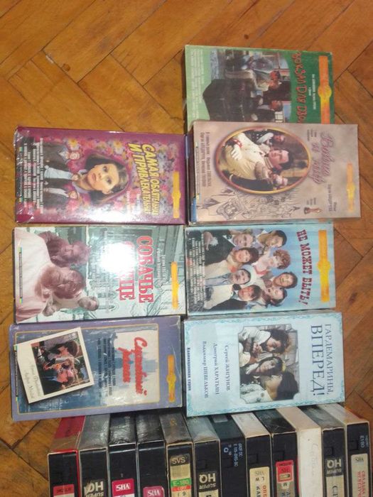 Видеокассеты VHS 12 стульев, Ирония судьбы Любовь и голуби фильмы СССР