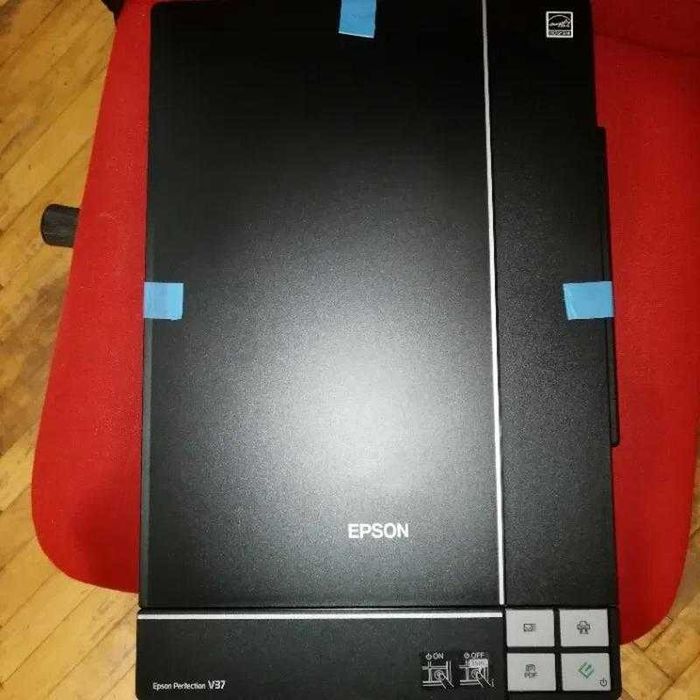 Сканер планшетный epson perfection v37