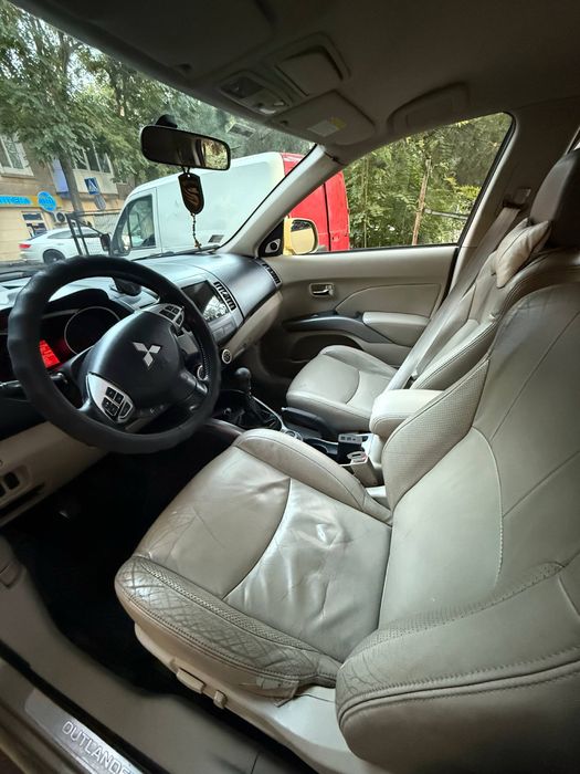 Авто для зсу mitsubishi outlender xl