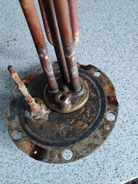 Продам бойлер на 80 літрів