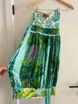vestido curto de cerimónia ou para cocktail