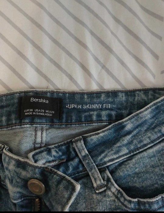 4 - calças azuis Bershka (rapaz tam.36)