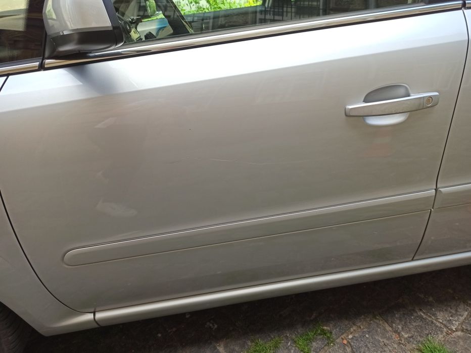 Opel Zafira B, Опель Зафіра Б