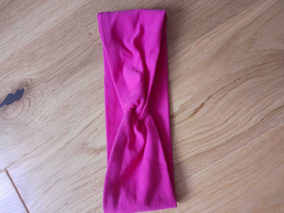 Opaska twist na głowę