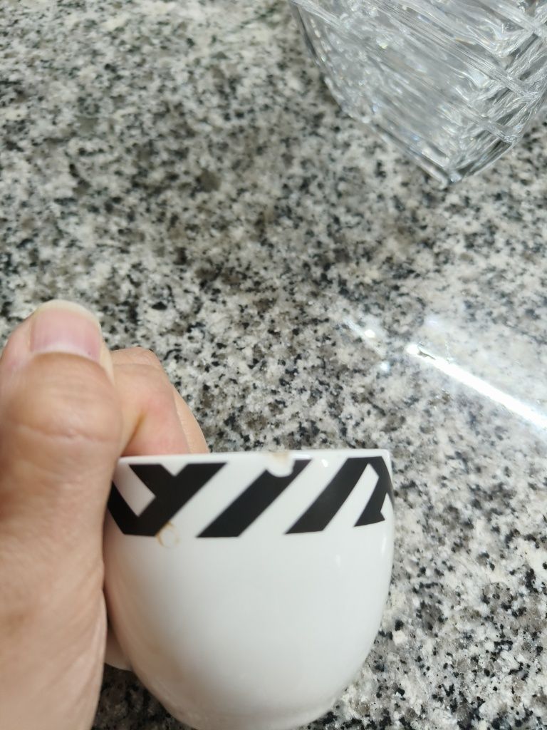 Serviço Mesa Gato Preto