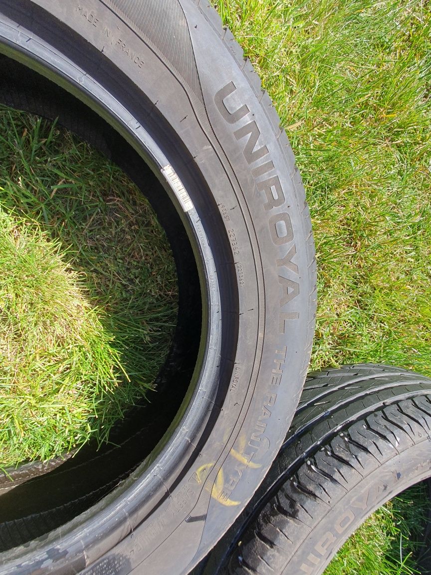 Opony wielosezonowe UNIROYAL 215/60 R17