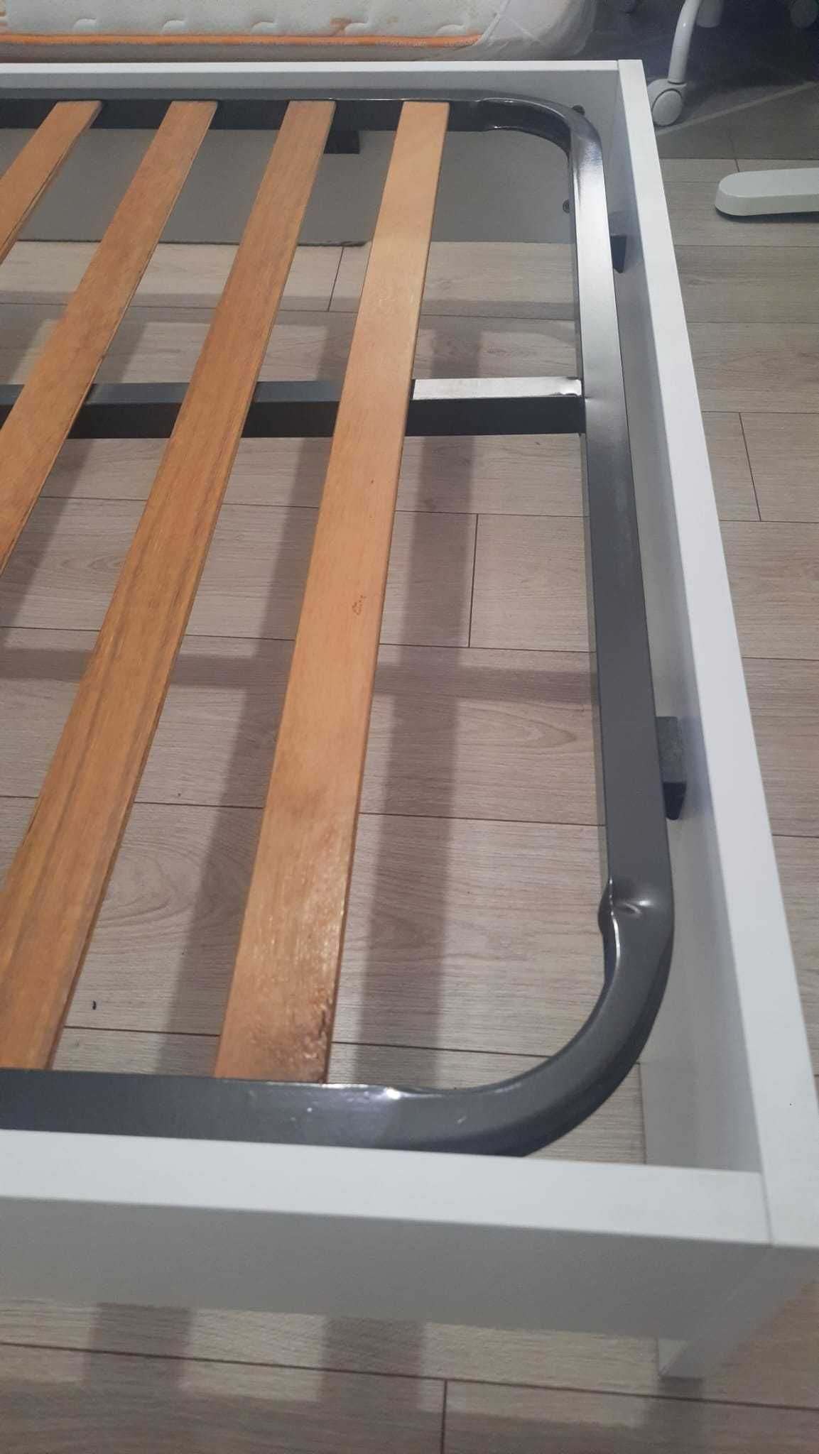 Cama solteiro com estrado e colchão