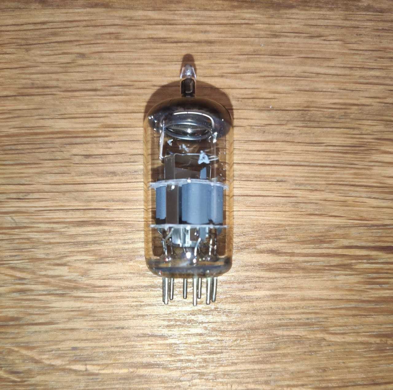 Amperex ECC88 Bugle Boy - 6dj8 - sztuka - lampy