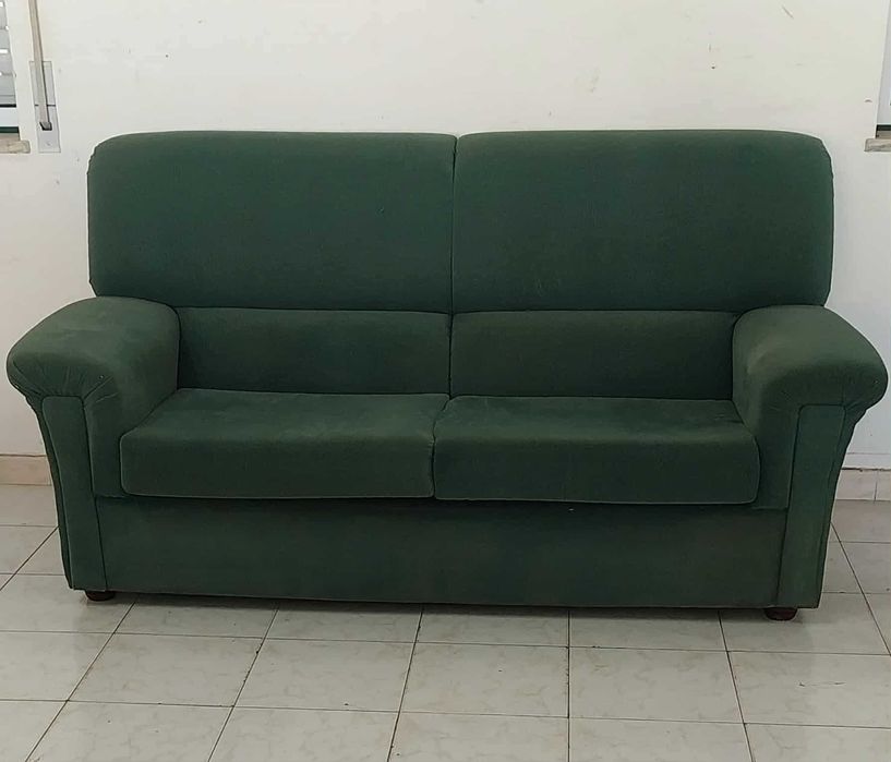 Sofá de 2 Lugares (Veludo) com Cama (180 x 80 cm)