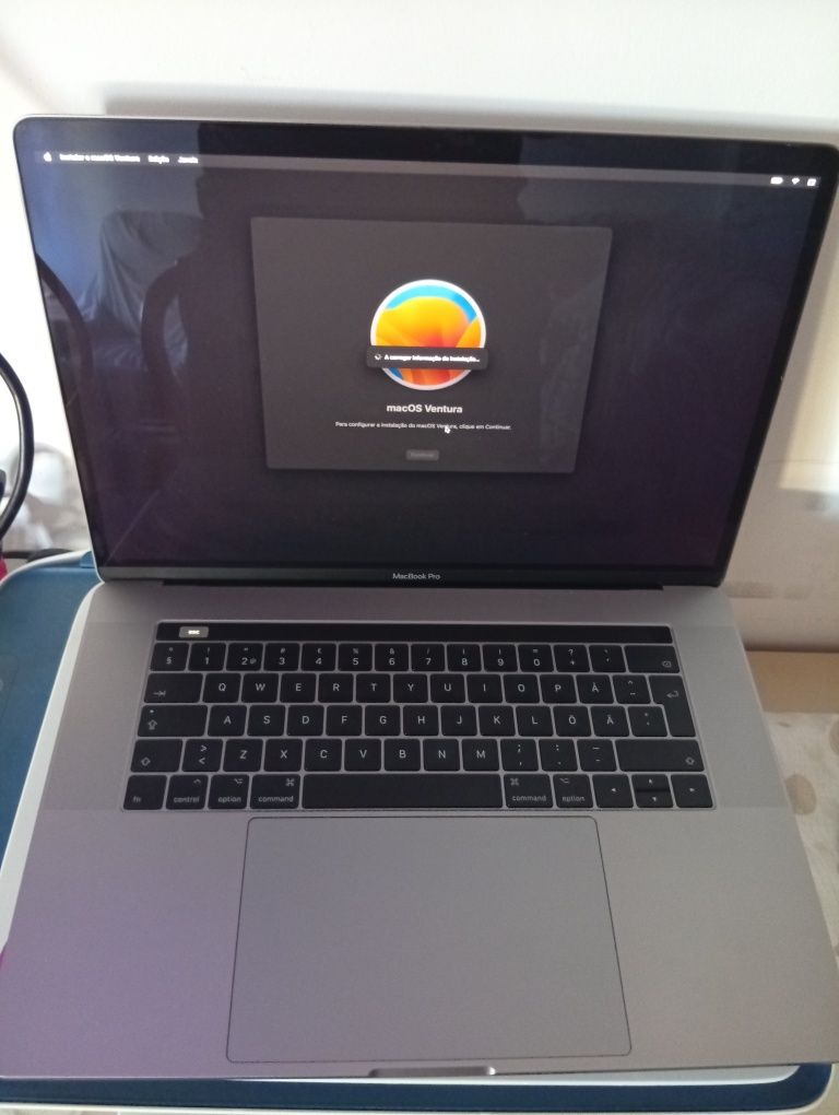 MacBook Pro 15" ano 2017 i7 SSD 512 Gb. Ram 16 Gb