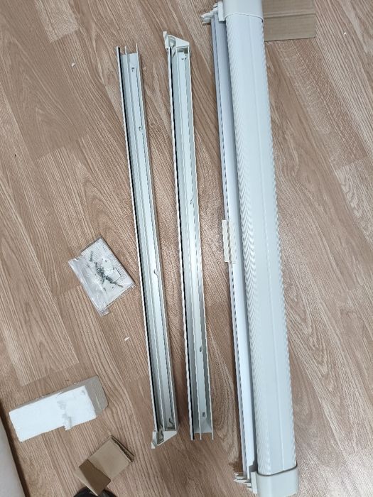 Dachluke MPK e Dometic Clarabóia + rede mosquiteira/blackout Autocara