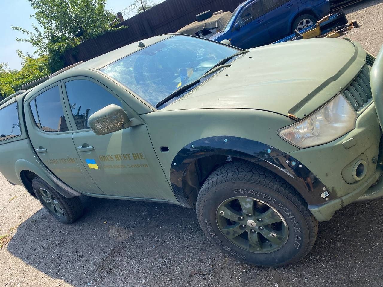 Продам авто Mitsubishi l200