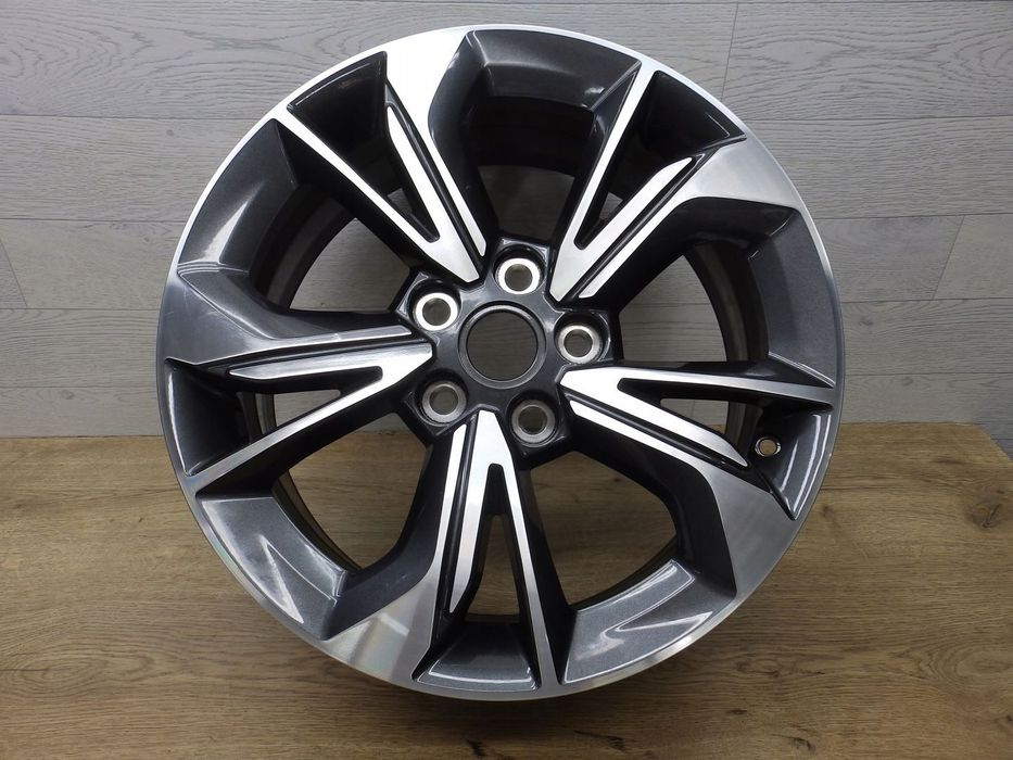 Felga Maxus Euniq 5 17x6.5J Et44 5x114.3 nowa, nieużywana