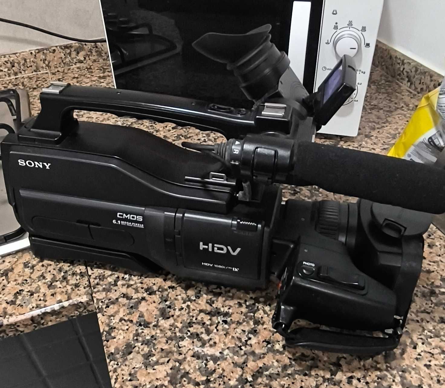 Kit Câmara de Vídeo Profissional Sony HVR-HD1000E + Acessórios