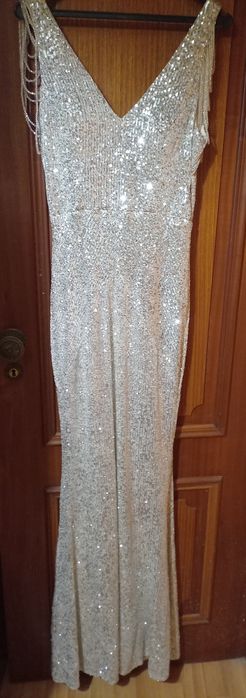 Vestido gala prateado