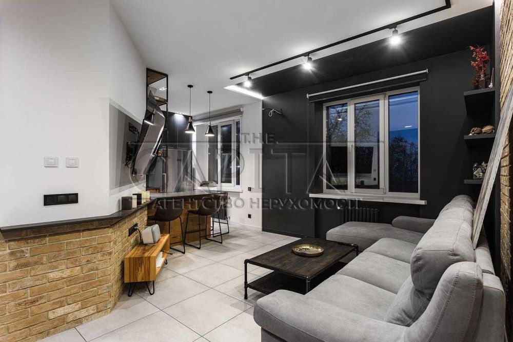 Продаж сучасна квартира 4-кімнати  вул. Лаврська 6 3 СПАЛЬНІ ЦЕНТР