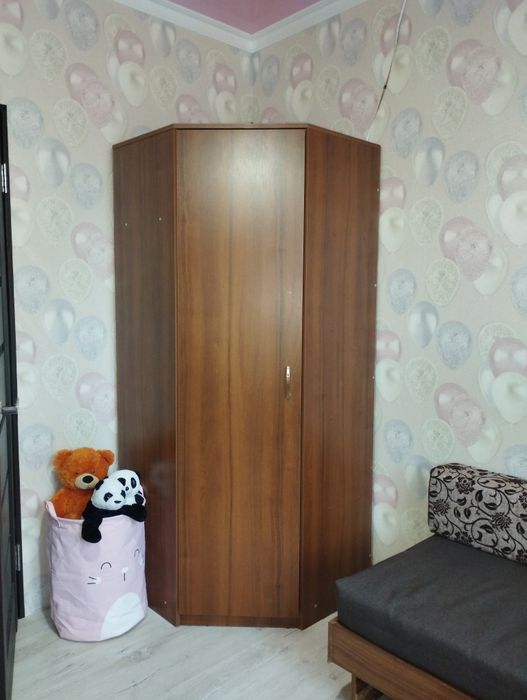 Шафа кутова б/в 85*85*195 см. Самовивіз