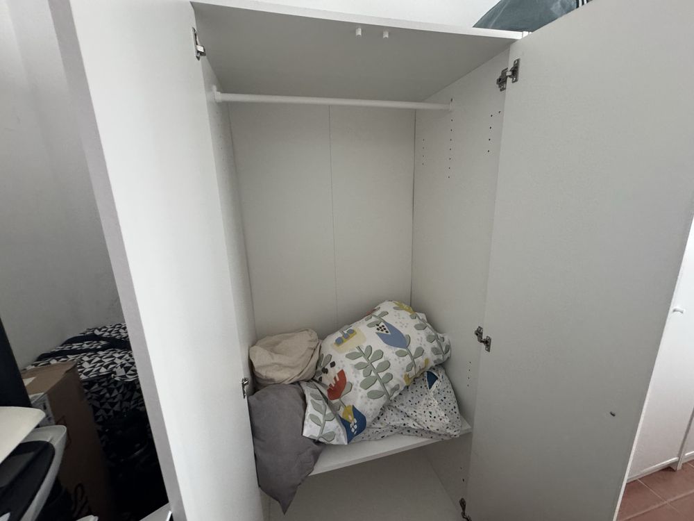 Roupeiros ikea usados