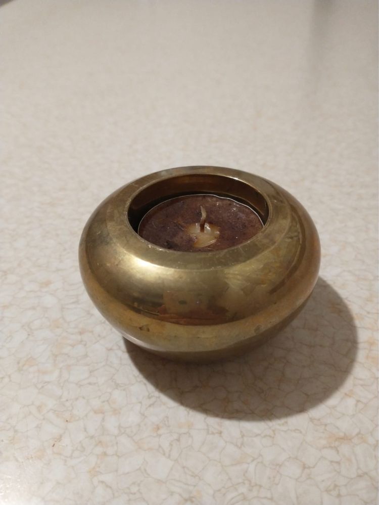 Mosiężny świecznik 7.5 cm szerokości