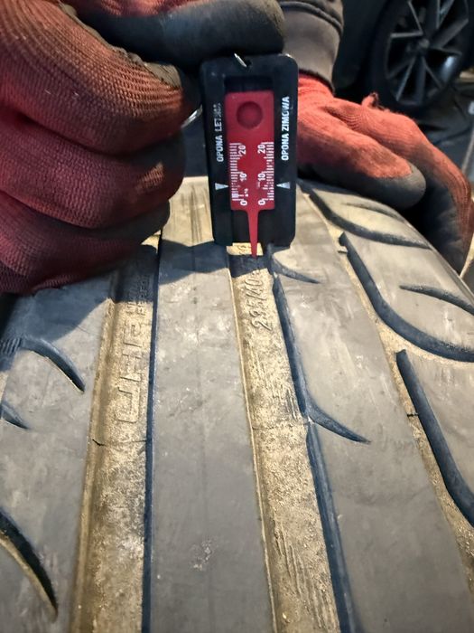 235/40 r19 Continental / Komoran komplet lato 6mm bieżnik