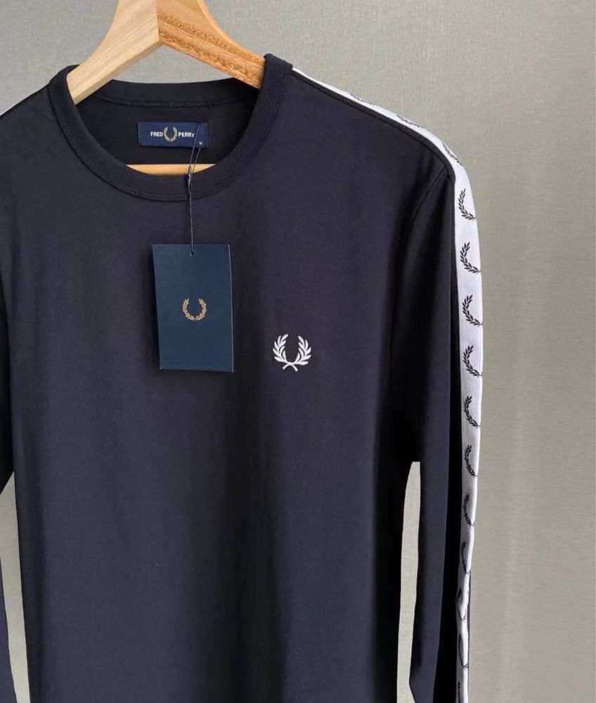 Лонгслив Fred Perry