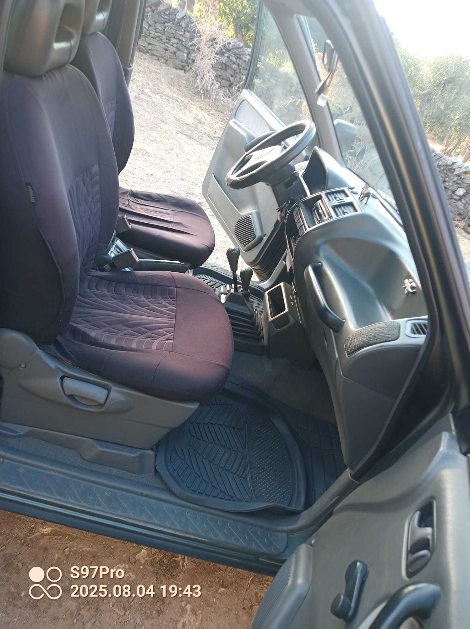 Jeep Ford Maverick