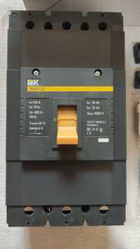 Автоматичний вимикач ВА 88 -37, 250А. Автоматический выключатель ВА 88