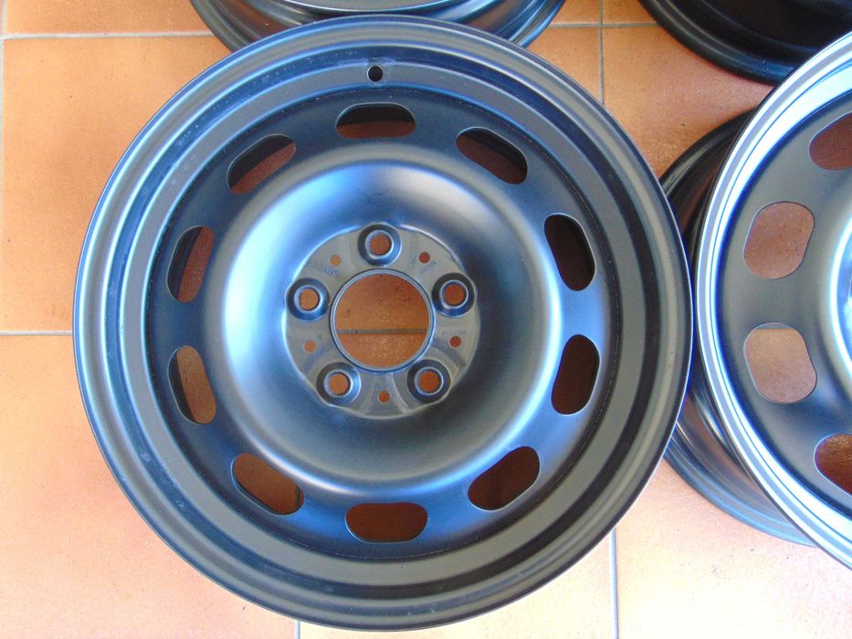 Felgi Stalowe 6,5x16 ET33 BMW SERII 1 F20 F21 kpl.