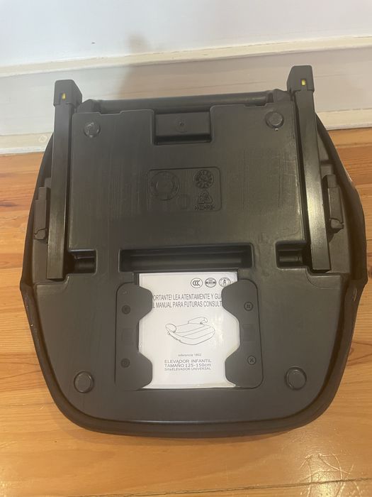 Banco MS isofix em ótimo estado