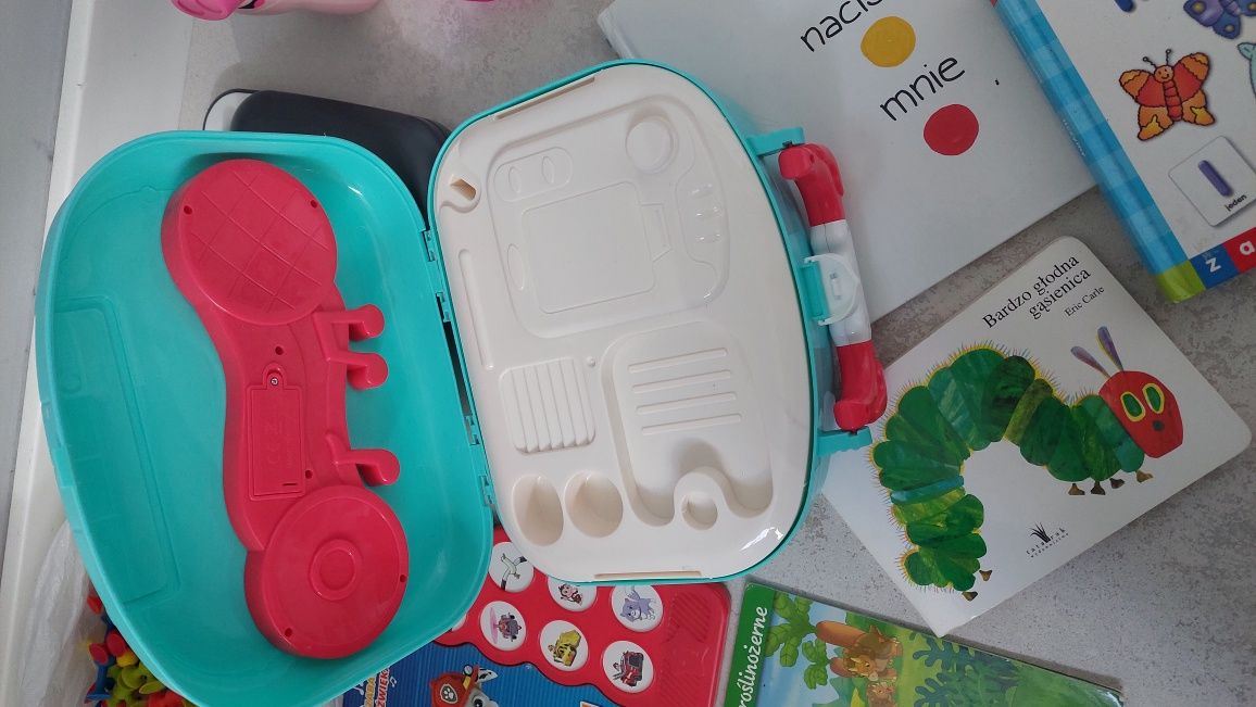 Zabawki zestaw Fisher price zestaw lekarza laptop naciśnij mnie