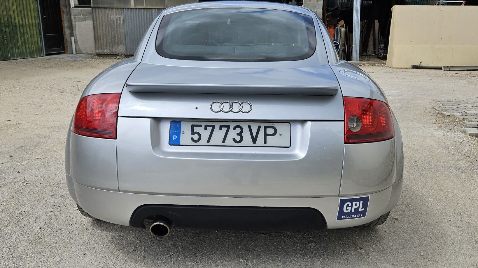 Audi TT Coupé 1.8T 180cv GPL