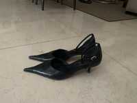 Sapatos / stilettos pretos de pele n38 marca Foreva