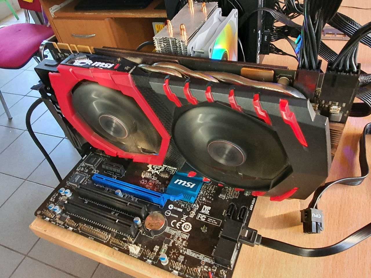 Видеокарта MSI GTX1080 8 Gb 256 bit Gaming X в отличном состоянии.