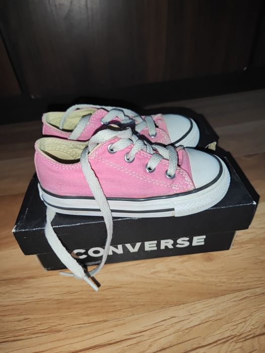Sprzedam Converse w rozmiarze 23