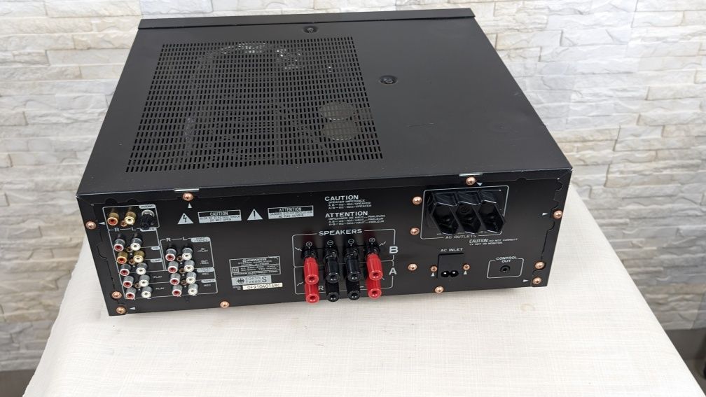 Pioneer A-702R Potężny wzmacniacz stereo