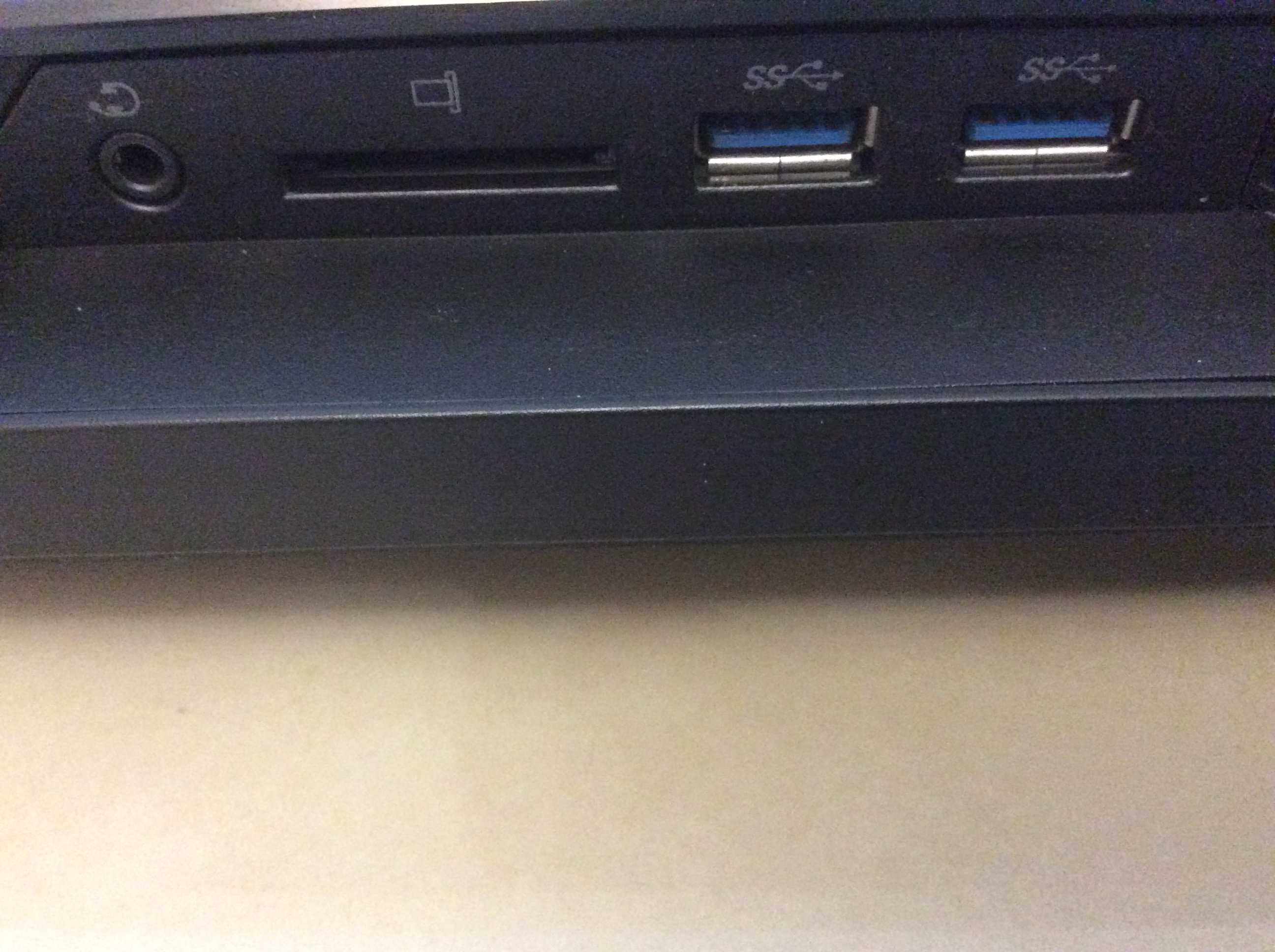 Komputer w monitorze 22''AiO/LenovoS400/i5 4x2,4/8GB/SSD256GB/Win11PRO