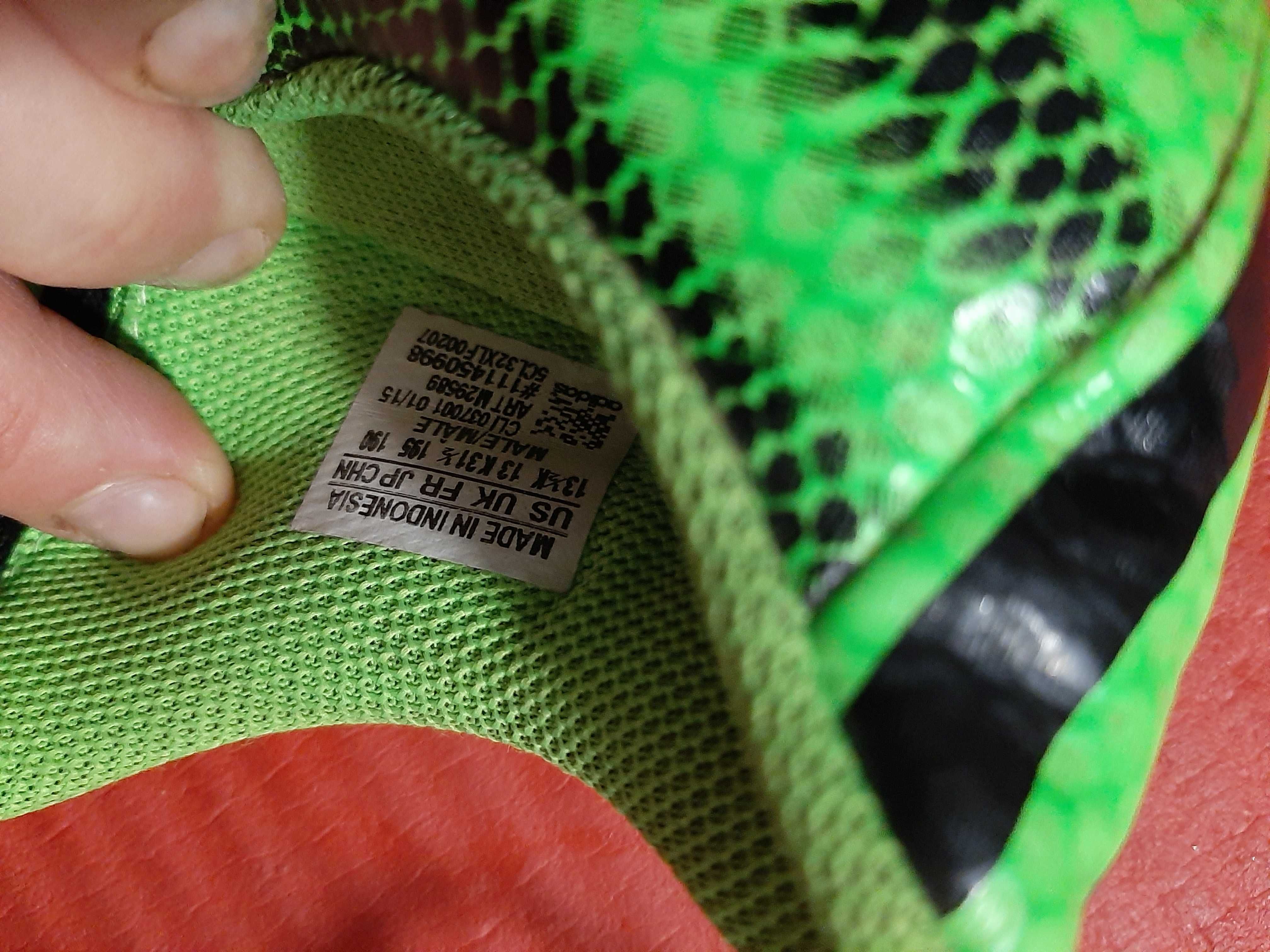 Buty piłkarskie chłopiece Adidas 31.5