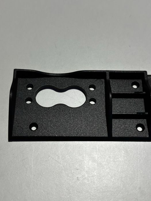 Listwa boczna hulajnoga KuKirin G3 Pro – typ B (nowa)