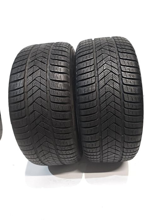 275/40/18 Pirelli Sottozero 3 MO ** 7mm-Dot 23 **